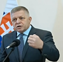 Slovački premijer Robert Fico najavio je tužbu protiv vodstva iz Bruxellesa photo
